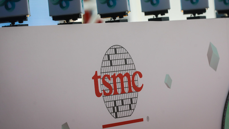 神山不驚，美媒：輝達和英特爾合作晶片仍由台積電代工