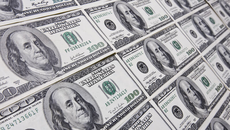 鮑爾講話：示警美國就業成長大幅放緩，暗示可能降息