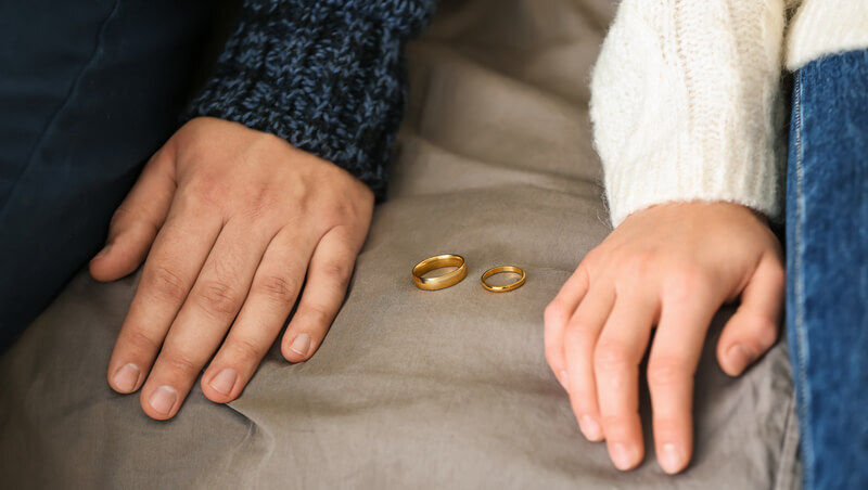 不離婚但分房睡，「安靜離婚」是現代人不得已的選擇？