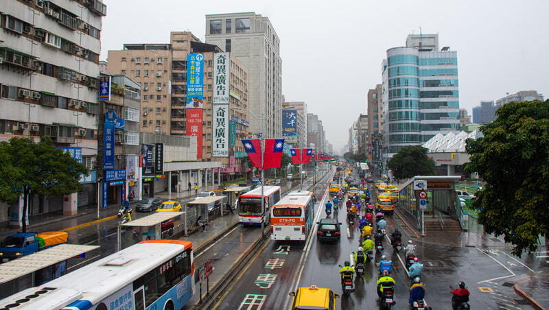雨還沒下完、冷空氣又來了！這天起東北季風增強，北部低溫估探18度