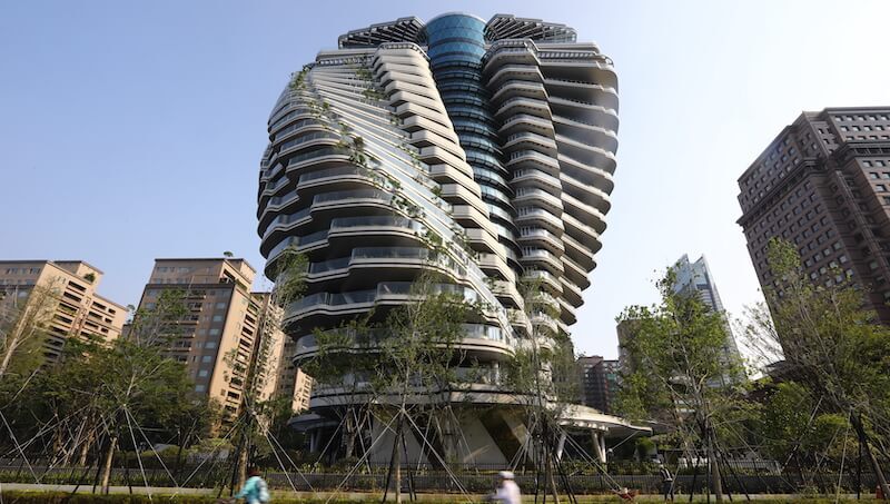 中工稱「禿鷹掠奪」，寶佳林家宏：講忠誠是空話、公司強才能加薪