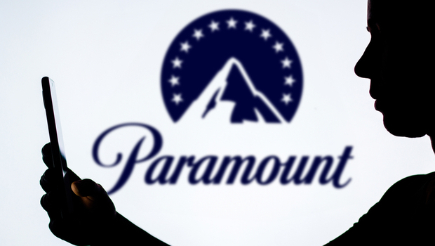 對華納兄弟發動惡意購併》派拉蒙「見笑轉生氣」內幕，求娶簡訊曝光