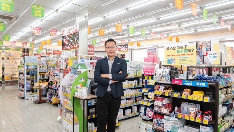 藥師跨行當網紅　數位行銷助攻淨利成長三成