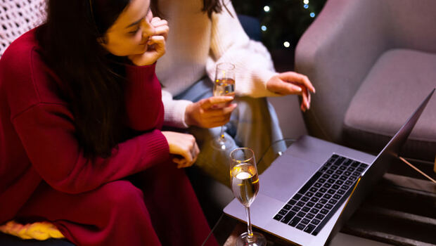 周末揪朋友一起做雜事！年輕人聚會新潮流「Admin Night」是什麼