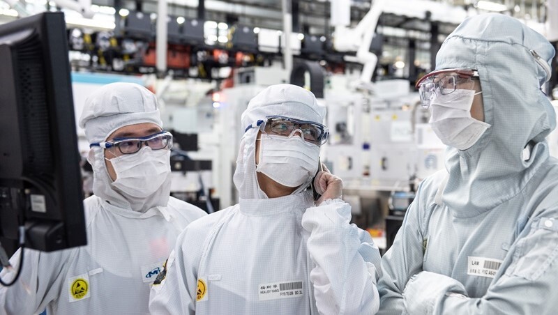 《AI創新百強》20倍速揪出晶圓瑕疵、準確率突破90%，台灣美光花10年築出半導體「智造」護城河