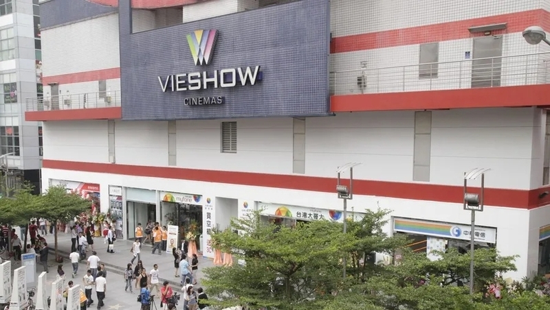 威秀業績逆風成長20%！為什麼年輕人願意清晨排隊買電影票？