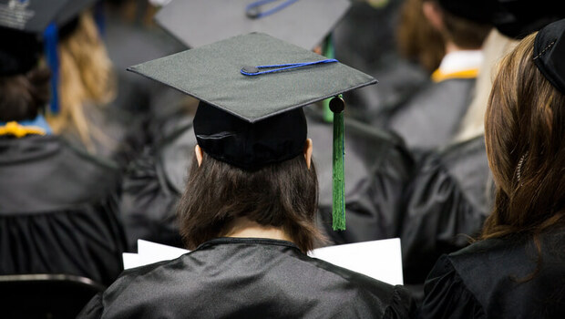 紐約聯準銀行：畢業五年後收入最低的14個大學科系