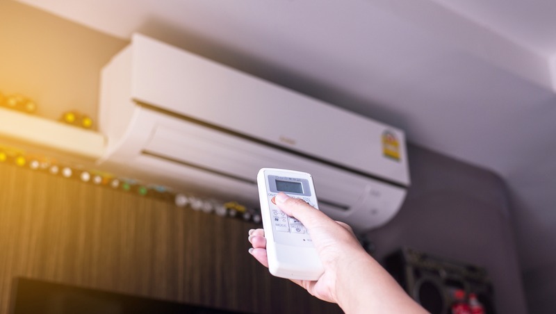 出門關冷氣竟是多花錢？專家揭密夏日省電真相：做錯「這動作」電費多扣10%