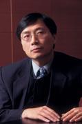 ■蕭萬長親自出馬向富邦金控求援,為女婿王關生(見圖)解圍。 ■蕭萬長親自出馬向富邦金控求援,為女婿王關生(見圖)解圍。