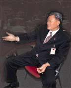 陳健治承擔所有輿論壓力。 陳健治承擔所有輿論壓力。
