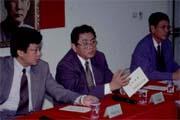 郭顯銘(中)認為,有心經營啟阜的人應該買啟阜股票並帶資金進來。 郭顯銘(中)認為,有心經營啟阜的人應該買啟阜股票並帶資金進來。