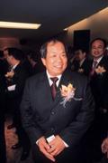 ■出身證券界的黃顯華已有17年承銷資歷,此次躍升為龔照勝身旁左右手,券商的毛病在哪裡,主管機關全都清清楚楚。 ■出身證券界的黃顯華已有17年承銷資歷,此次躍升為龔照勝身旁左右手,券商的毛病在哪裡,主管機關全都清清楚楚。