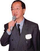 台灣經濟應走屬人主義,以台灣為根,讓企業跨足全球,把所有人綁在這塊小土地上是沒有前途的。──《商業周刊》發行人金惟純 台灣經濟應走屬人主義,以台灣為根,讓企業跨足全球,把所有人綁在這塊小土地上是沒有前途的。──《商業周刊》發行人金惟純