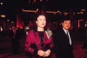 重新復出,宗才怡(左)在圓山飯店當一個朝九晚?五的「園丁」。 重新復出,宗才怡(左)在圓山飯店當一個朝九晚?五的「園丁」。