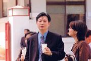 ■低調的陳慧遊(左)選擇投信業,做為重新出發的起點。 ■低調的陳慧遊(左)選擇投信業,做為重新出發的起點。