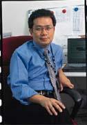李平苦撐自己的夢想,把健康、家庭和婚姻都搞得一團亂。 李平苦撐自己的夢想,把健康、家庭和婚姻都搞得一團亂。
