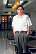 大學錄取率越來越高,沈赫哲說:「現在的補習班也面對微利時代的來臨。」 大學錄取率越來越高,沈赫哲說:「現在的補習班也面對微利時代的來臨。」