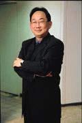 熊名武曾是股市大亨翁大銘的大將,但85年農林一役卻堅持一張都不賣。 熊名武曾是股市大亨翁大銘的大將,但85年農林一役卻堅持一張都不賣。