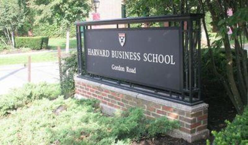 你擔心沒錢念哈佛嗎？