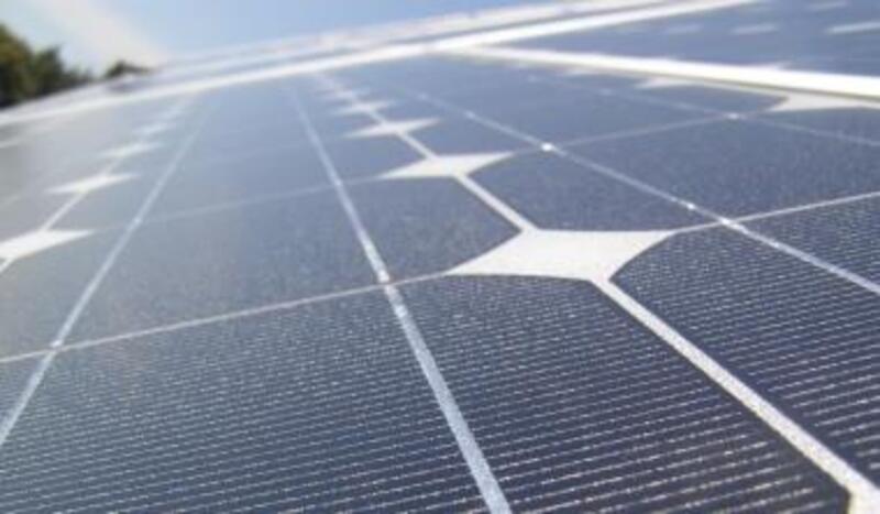 全球最大太陽能發電站完工