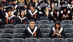 該先出社會工作？還是繼續念書？理財專家的答案是...