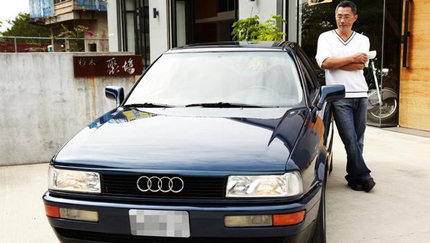 倪文堯與Audi 80 Coupe。