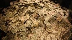 大學生：快畢業了，我現在進金融業能賺大錢嗎？