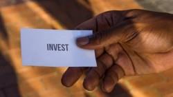 不准大家拿自己的退休金出來投資？要不要乾脆立法讓小散戶都不能投資