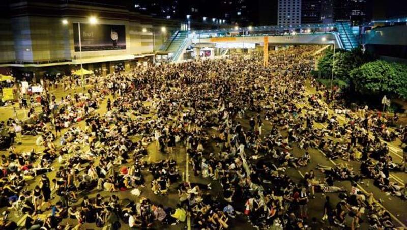 為何香港「雨傘革命」成功的機率十分渺茫？