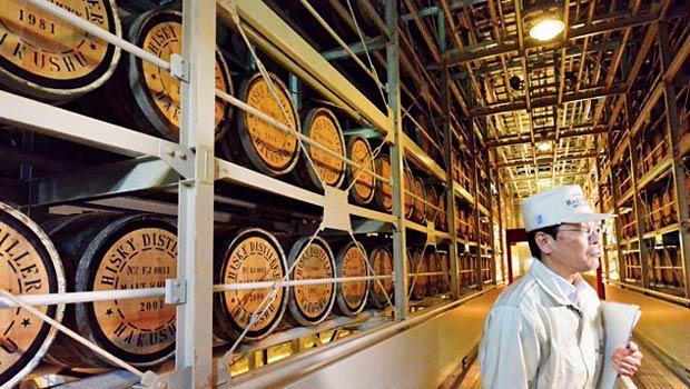 日本三得利威士忌迎合大眾化，開發多樣風味，也闢出異於蘇格蘭的市場。