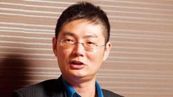 比別人敢壓飆股　他變基金績效王