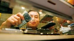 想學好投資？先從找到最划算的手機月租費開始