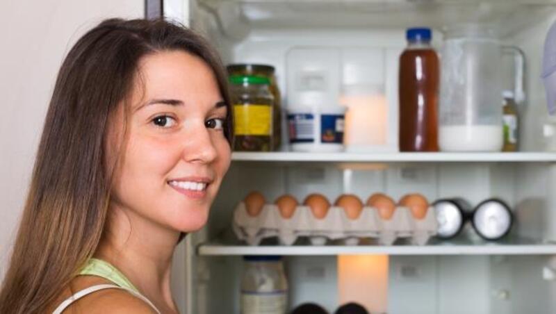 小黃瓜和番茄放一起大NG！冰箱食物保存忌諱，你知道幾個？