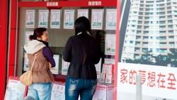 股市好、房市就跌？現在台股又上萬點，我能期待房價開始下跌嗎