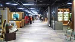 既然大家是只看不買的「假文青」，有那麼多「假文創園區」也只是剛好