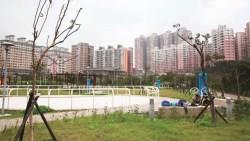 房市雖冷，短期房價仍難大跌...五月底奢侈稅一退場，最可能買到超殺價