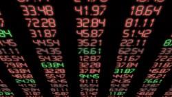 為什麼無感的萬點，跟崩盤沒兩樣？想賺錢，現在你得跟著●●買股票