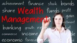 面對理專強迫推銷怎辦？與其讓他賺你的錢，不如好好「利用」他...