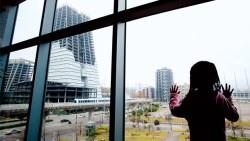 房價終於鬆動，跌5%就是買點！專家：你怎麼知道不會再繼續跌個十年！