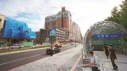 聽說捷運宅越來越沒價值了》現在進場，是撿到便宜還是現買現賠？