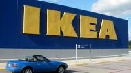 跟IKEA學行銷：為什麼要把型錄做成0.8公分厚的紙本？