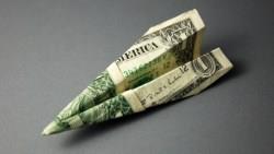 美股跌不停，哪些類股有護城河？食品、菸草、醫療、生技股...最抗跌