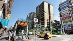 捷運神話破滅！18個新站有10站房價下跌，其中跌最慘的竟在這