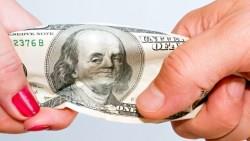 升息一拖再拖，但美國經濟還是比別人強！美元此刻回檔，就是下手良機