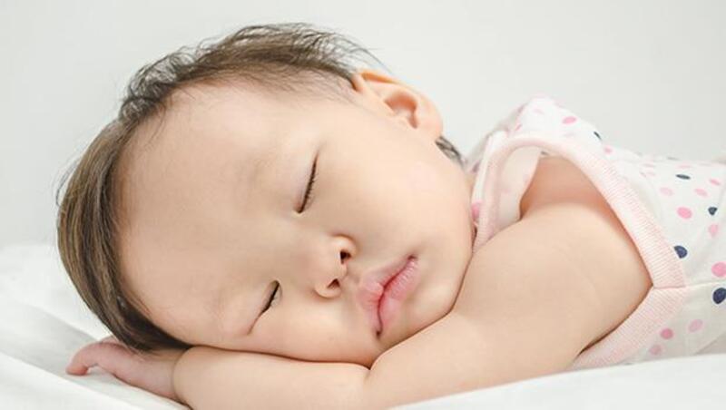 9個月大的寶寶就可以開始！5步驟幫小孩建立睡眠「好習慣」