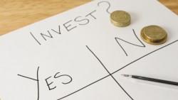 投資的怪心態：看到便宜股票就手癢想買，看到基金下跌卻不願再扣款？