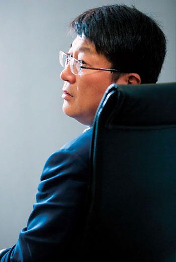 紫光集團董事長 趙偉國 紫光集團董事長 趙偉國