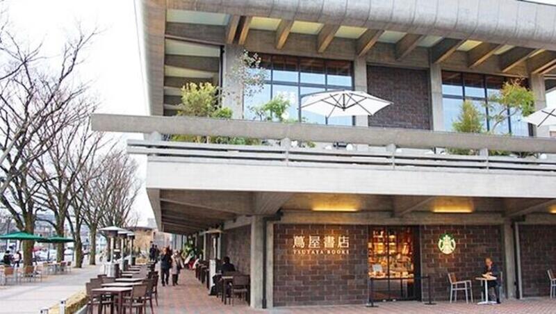 京都打卡新地標》能吃能玩還能裝文青，京都蔦屋書店正式開幕，日本遊別錯過