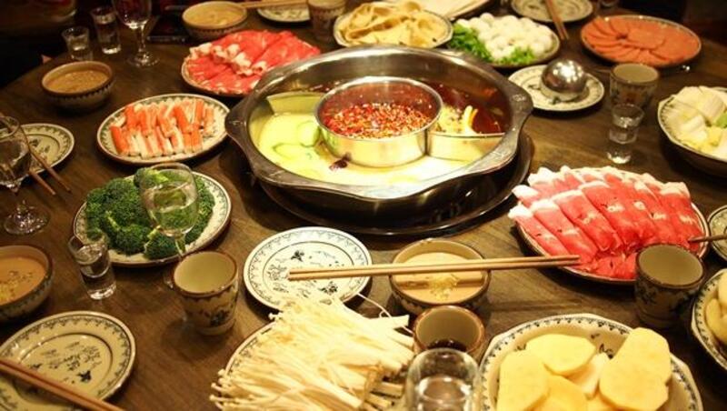 台灣人最愛的火鍋，一餐千元起跳也要吃！鄉民心中的10大頂級鍋物名店