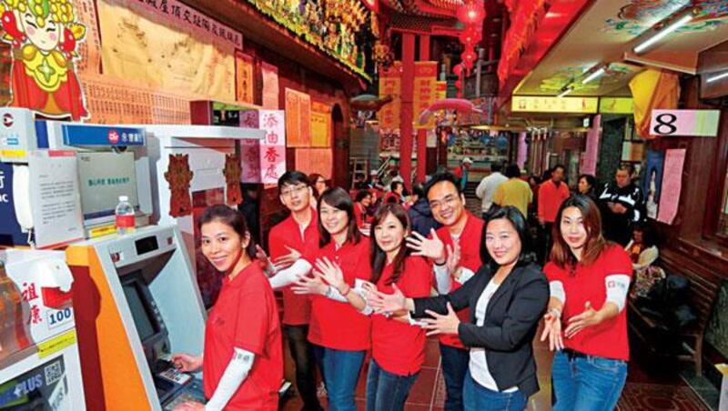 在想不到的地方提供服務 ATM進駐宮廟 交易數翻6倍！